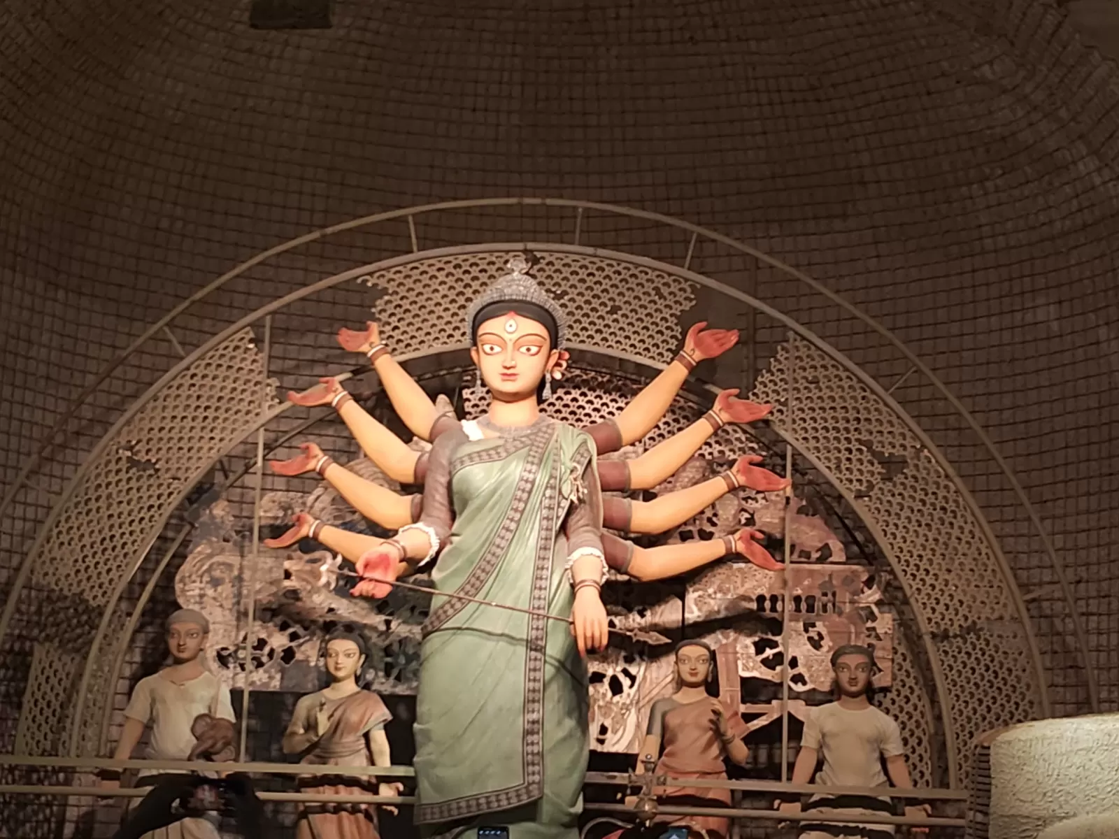 Durga Puja 2025 Kolkata pandal with stunning idol decoration